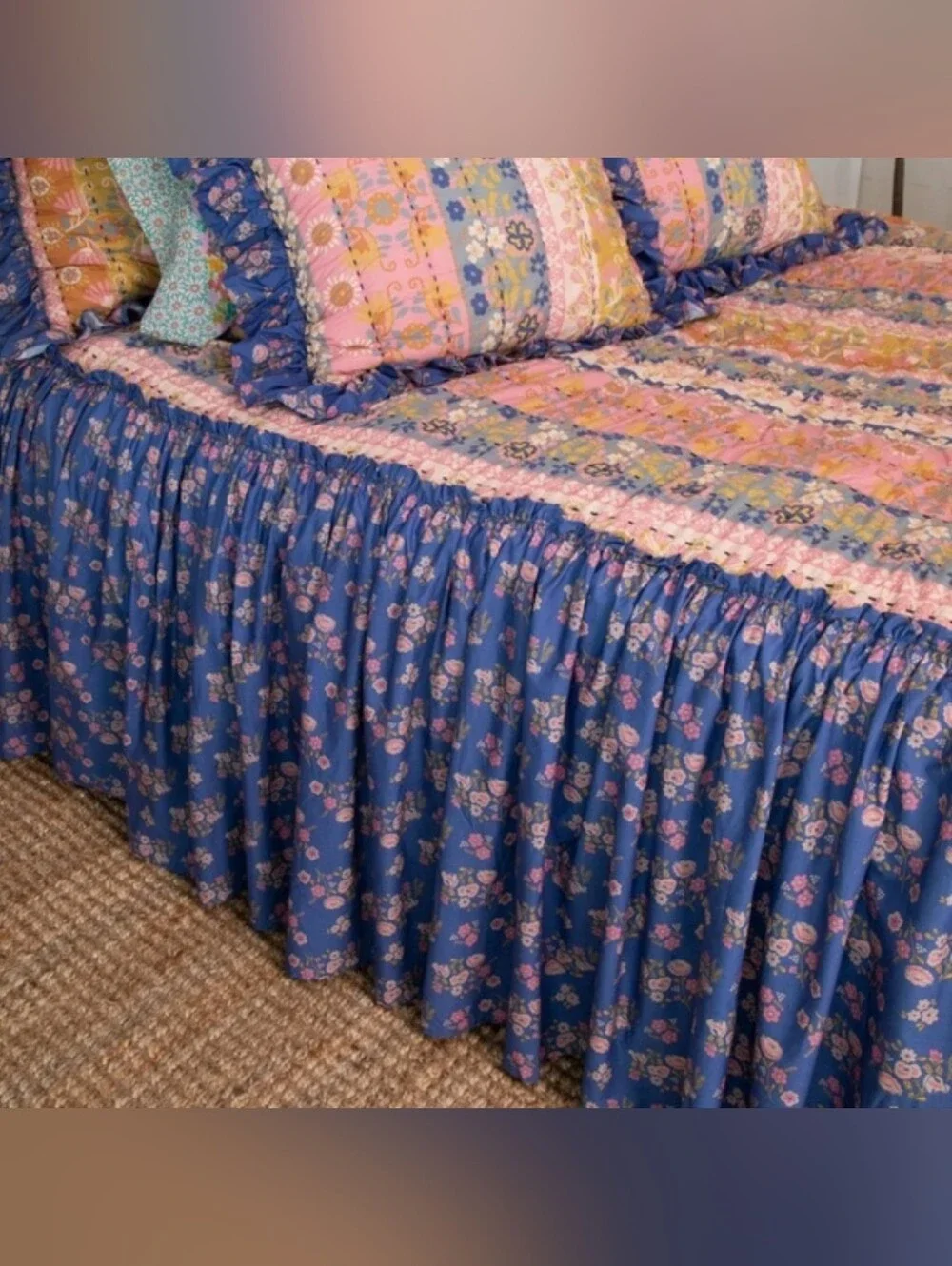 ✌️🌻 NATURAL LIFE ✌️🌻 | Floral Patchwork Comforter with Ruffled Skirt, Twin